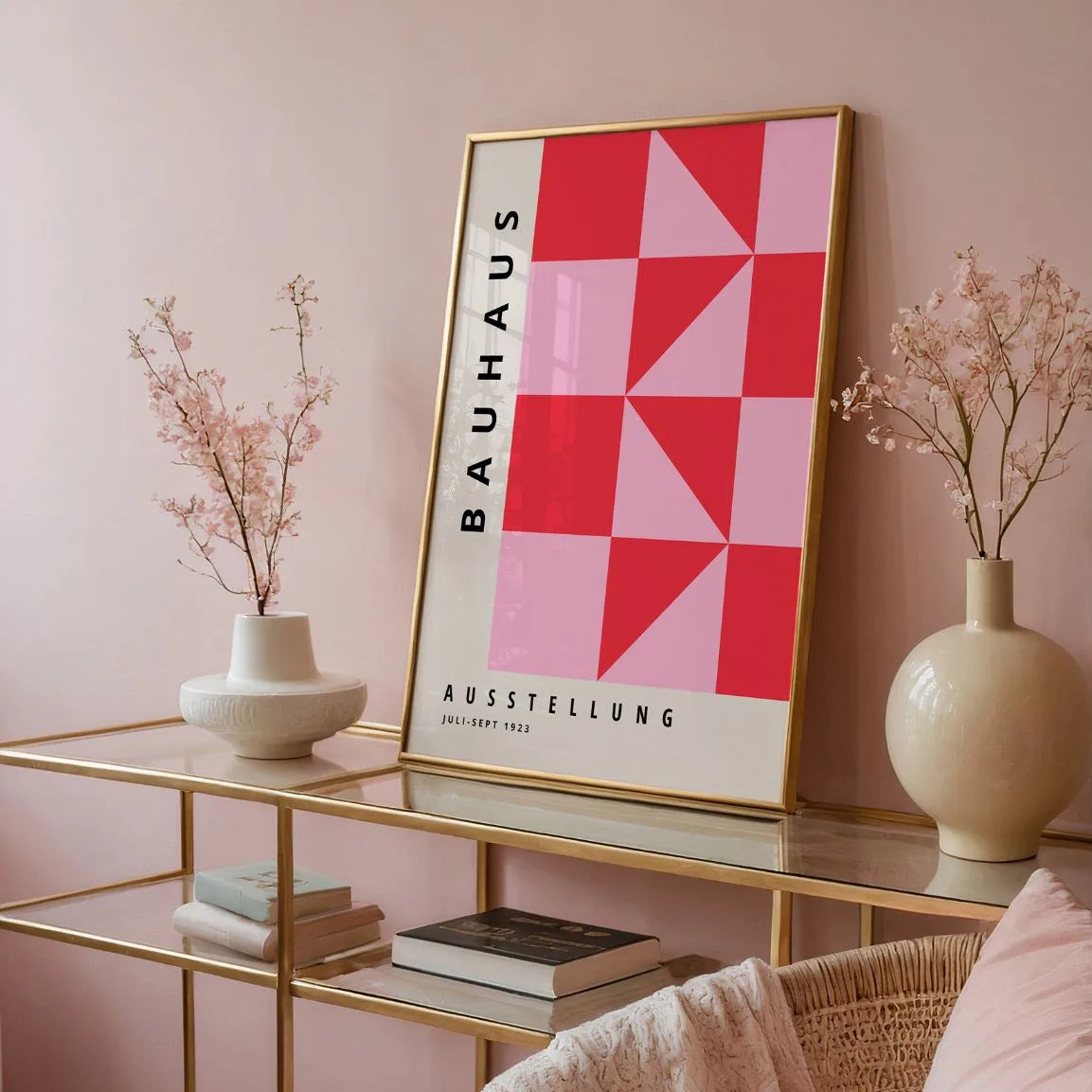 Bauhaus Driehoeken Rood Roze Poster