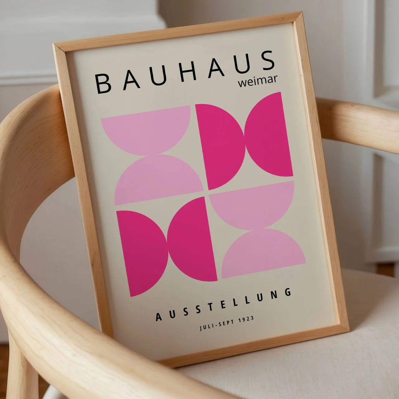Bauhaus Roze Accent Poster