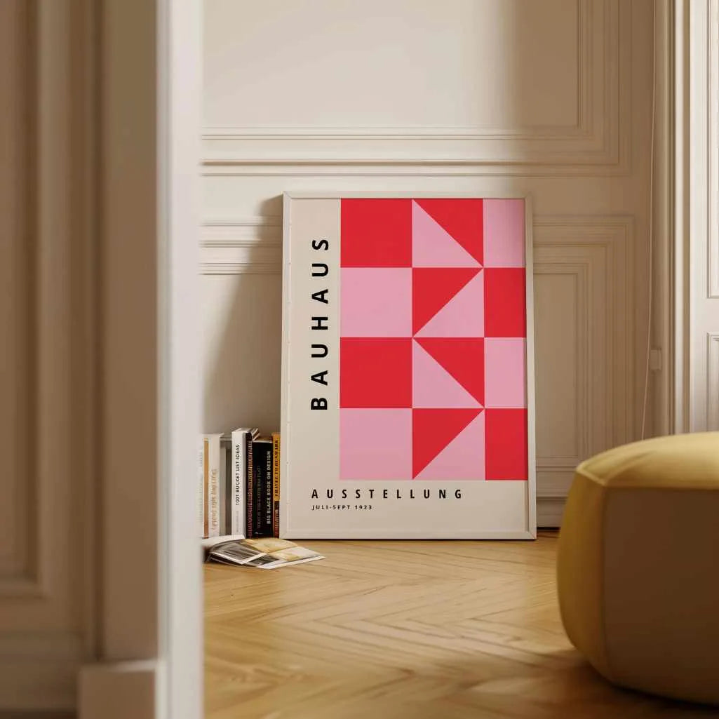 Bauhaus Driehoeken Rood Roze Poster