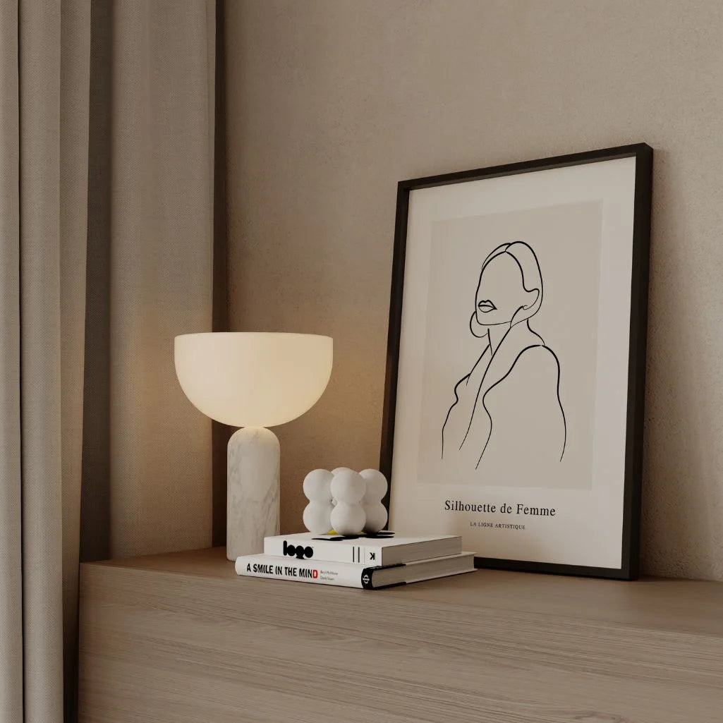Poster – Elegante vrouw in jas